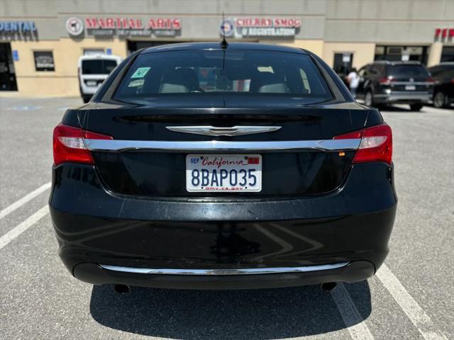 2011 Chrysler 200 Limited