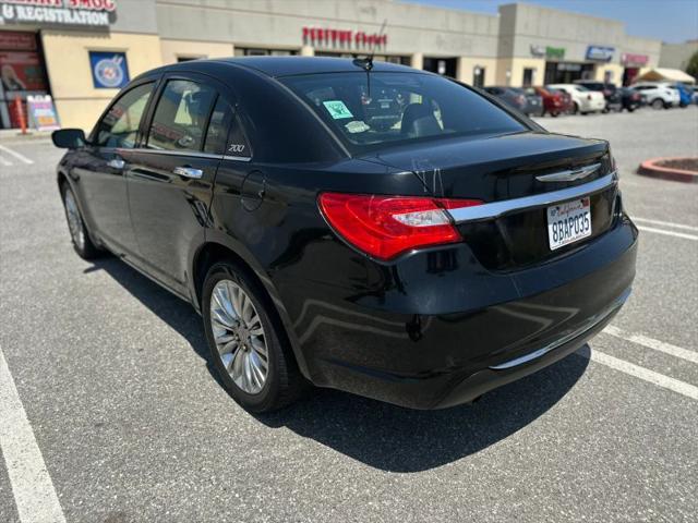 2011 Chrysler 200 Limited