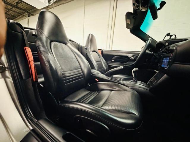 2001 Porsche 911 Carrera