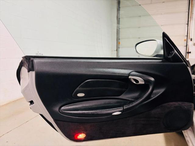2001 Porsche 911 Carrera