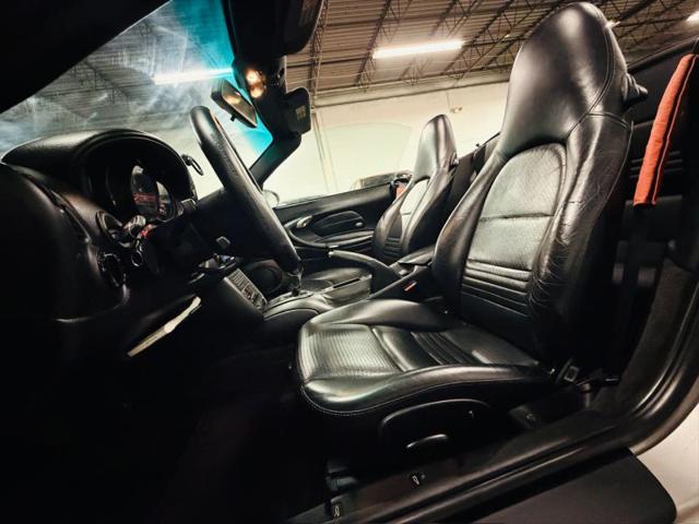 2001 Porsche 911 Carrera