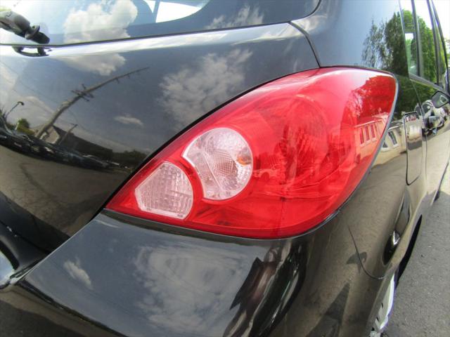 2012 Nissan Versa 1.8 S