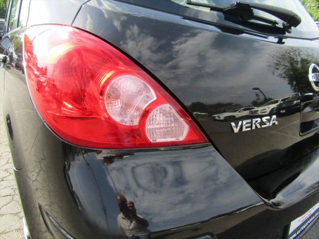 2012 Nissan Versa 1.8 S