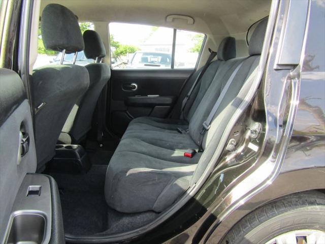 2012 Nissan Versa 1.8 S
