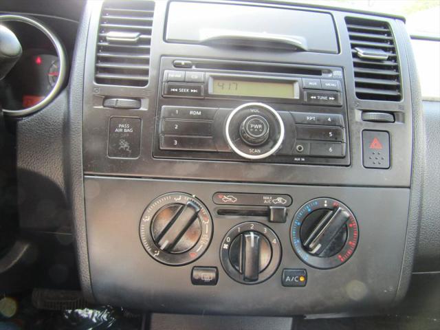 2012 Nissan Versa 1.8 S