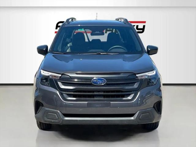 2025 Subaru Forester Base