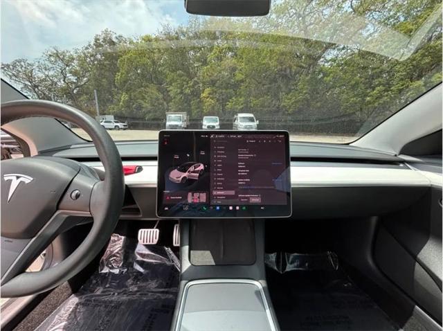 2021 Tesla Model 3 Standard Range Plus Rear-Wheel Drive