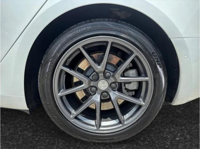 2021 Tesla Model 3 Standard Range Plus Rear-Wheel Drive