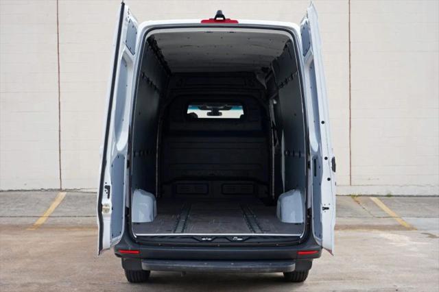2023 Mercedes-Benz Sprinter 2500 High Roof 4-Cyl Diesel HO