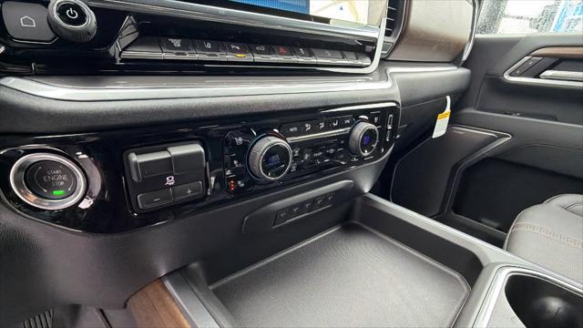 2026 Chevrolet Silverado 2500HD Crew Cab, Standard Bed, High Country, 4WD
