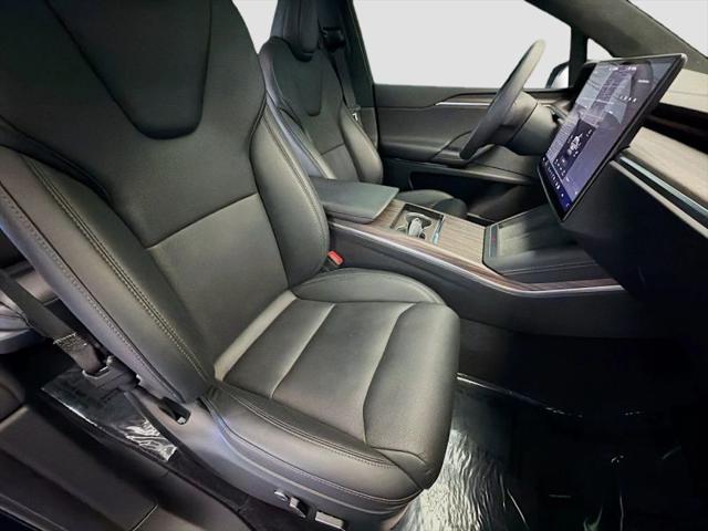 2023 Tesla Model X Standard Range