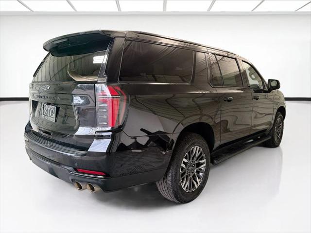 2025 Chevrolet Suburban 4WD Z71