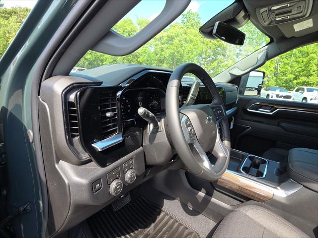 2026 Chevrolet Silverado 2500HD Crew Cab, Standard Bed, LT, 4WD
