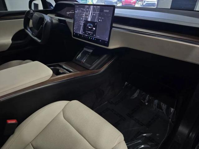 2023 Tesla Model X Standard Range