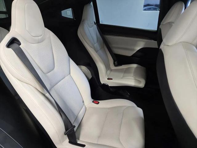 2023 Tesla Model X Standard Range