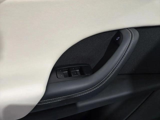 2023 Tesla Model X Standard Range