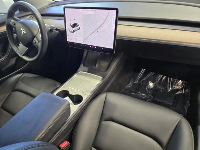 2022 Tesla Model 3 Rear-Wheel Drive