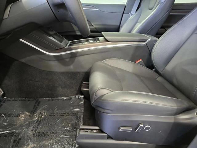 2025 Tesla Model X Long Range