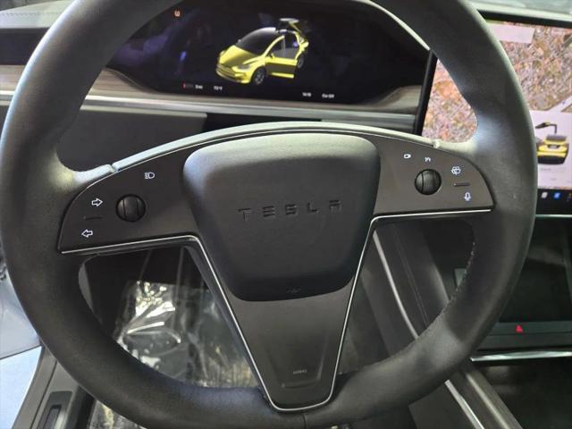 2025 Tesla Model X Long Range