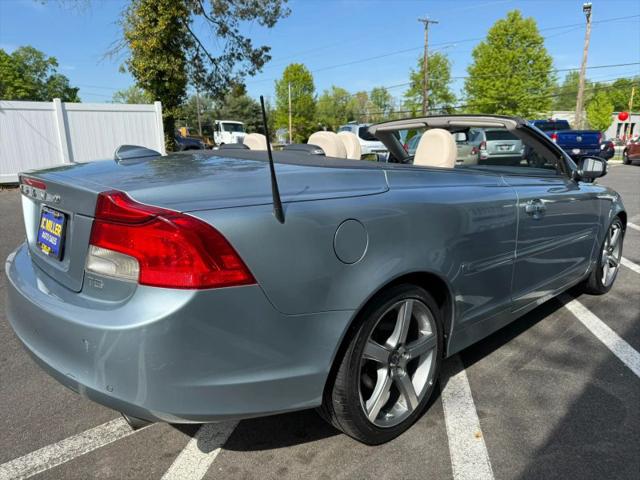 2011 Volvo C70 T5