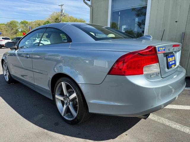 2011 Volvo C70 T5