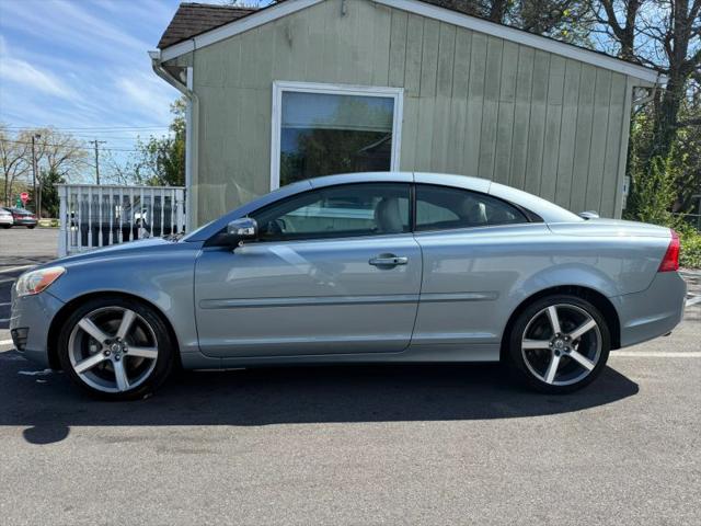 2011 Volvo C70 T5