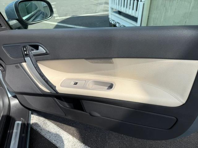 2011 Volvo C70 T5