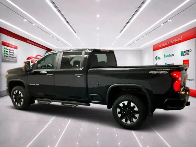 2020 Chevrolet Silverado 2500HD 4WD Crew Cab Standard Bed Custom