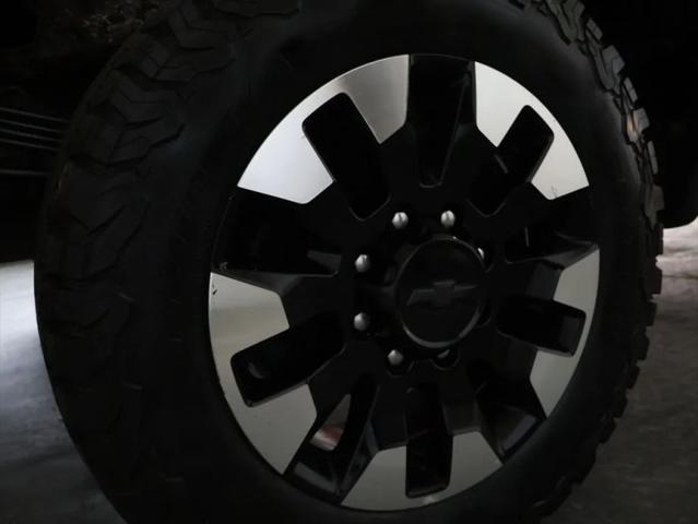 2020 Chevrolet Silverado 2500HD 4WD Crew Cab Standard Bed Custom