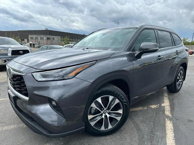 2022 Toyota Highlander Hybrid XLE
