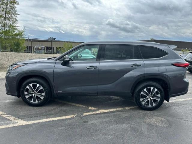 2022 Toyota Highlander Hybrid XLE