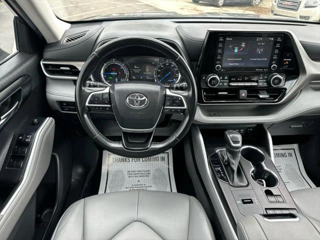 2022 Toyota Highlander Hybrid XLE