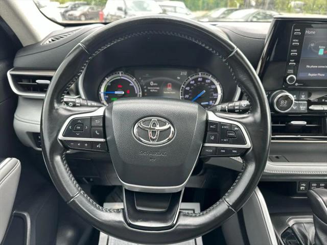 2022 Toyota Highlander Hybrid XLE
