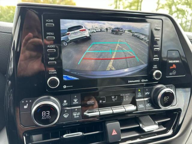 2022 Toyota Highlander Hybrid XLE