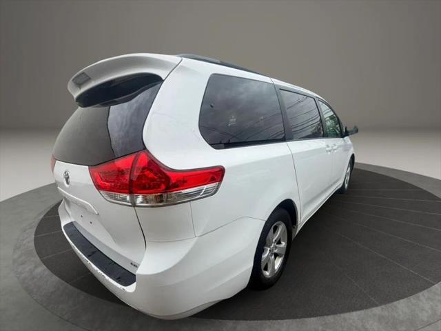 2014 Toyota Sienna LE V6 7 Passenger Mobility