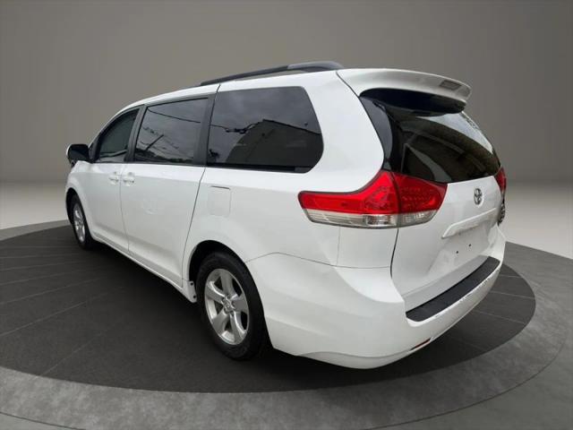2014 Toyota Sienna LE V6 7 Passenger Mobility