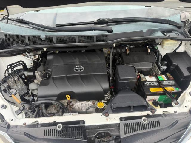 2014 Toyota Sienna LE V6 7 Passenger Mobility
