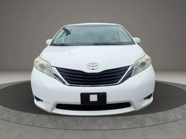 2014 Toyota Sienna LE V6 7 Passenger Mobility
