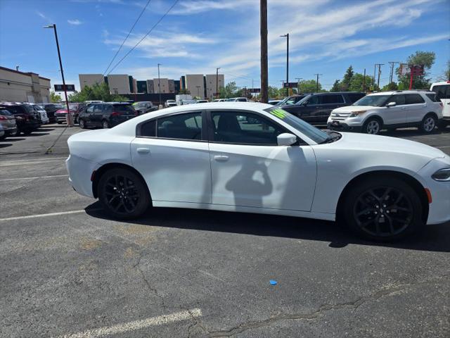 2020 Dodge Charger SXT RWD