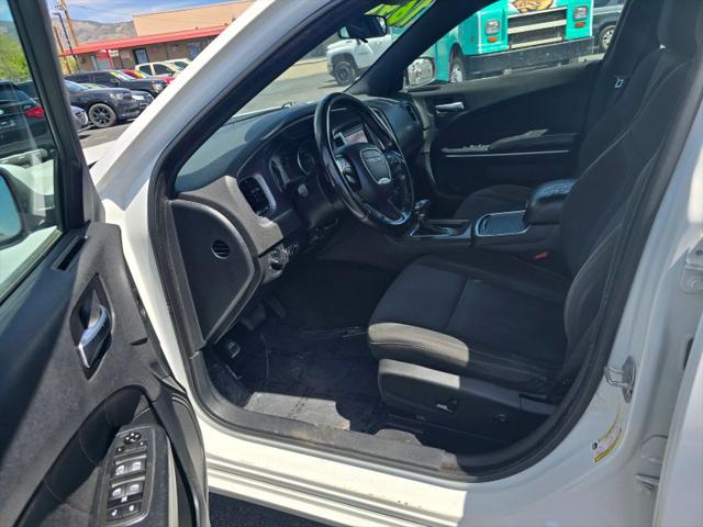 2020 Dodge Charger SXT RWD