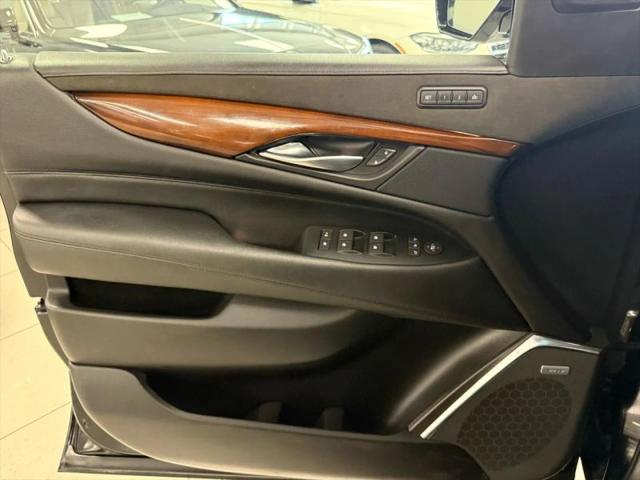 2018 Cadillac Escalade Luxury