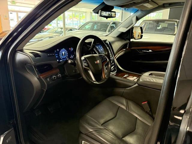 2018 Cadillac Escalade Luxury