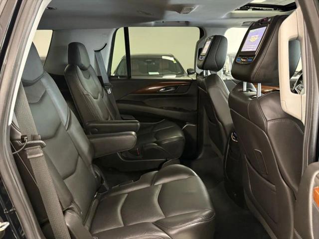 2018 Cadillac Escalade Luxury