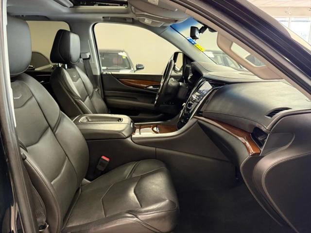 2018 Cadillac Escalade Luxury