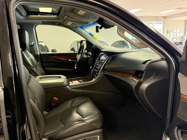 2018 Cadillac Escalade Luxury