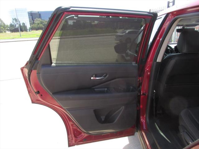 2024 Nissan Pathfinder SL 4WD