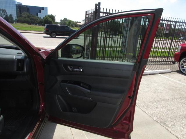 2024 Nissan Pathfinder SL 4WD