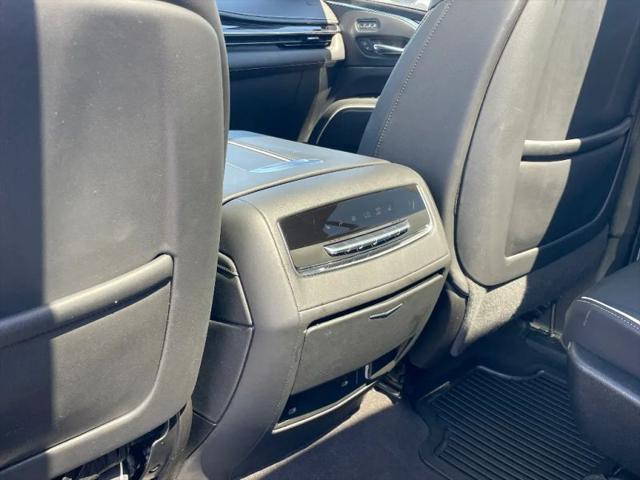 2022 Cadillac Escalade 4WD Sport