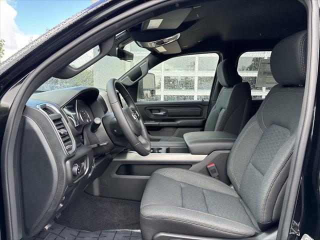 2026 Ram 1500 Express Crew Cab 4x4 5'7" Box