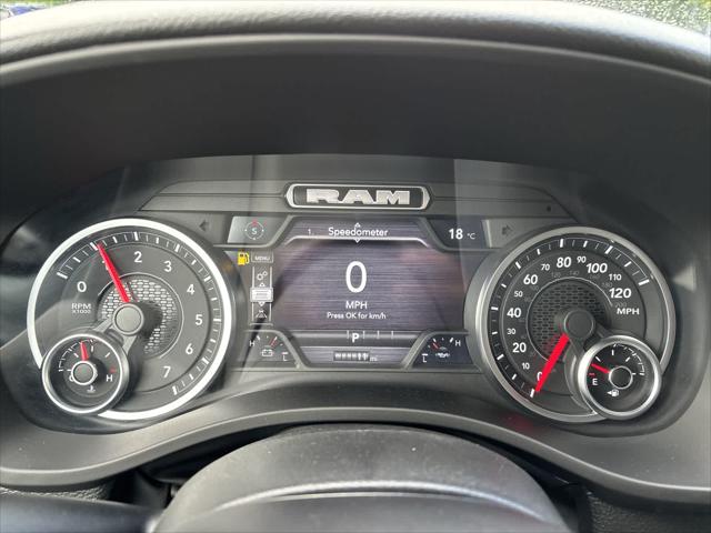 2026 Ram 1500 Express Crew Cab 4x4 5'7" Box